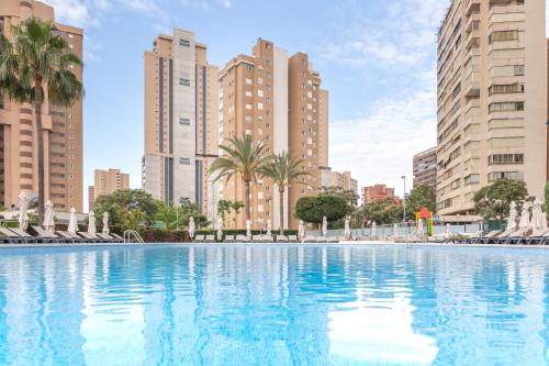 Swimming pool sa o malapit sa Sandos Benidorm Suites