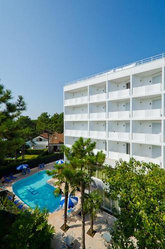 Gambar di galeri bagi Hotel Carlton di Lignano Sabbiadoro