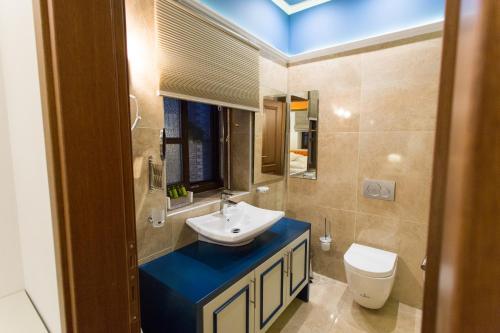 A bathroom at Abi Luxury Villas