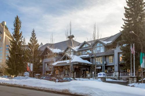 Glacier Lodge Resort – Photos 2