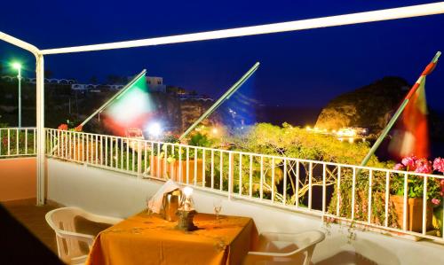 Un balcón o terraza de Hotel Residence S.Angelo