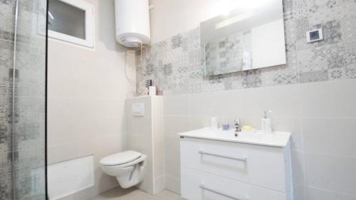 Kupatilo u objektu Kala Lux Apartment