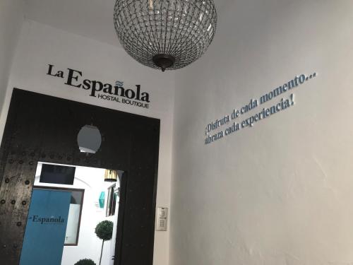Certificato, attestato, insegna o altro documento esposto da Hostal Boutique La Española
