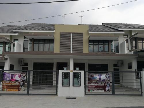 Gedung tempat rumah liburan berlokasi