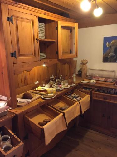 Jídlo v penzionu nebo okolí