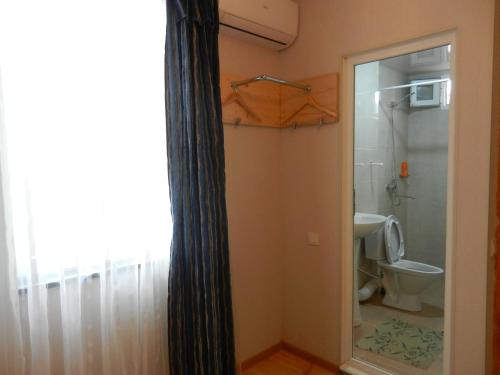 Koupelna v ubytování guest house katia tbilisi