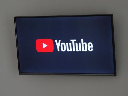 Ionian Viewにあるテレビまたはエンターテインメントセンター