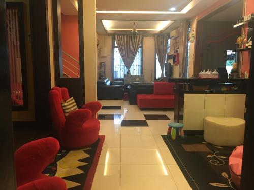 Salon ili bar u objektu Sherry Luxury Homestay