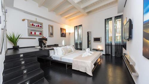 Rental in Rome Cosmopolitan hi-tech
