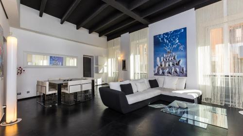 Rental in Rome Cosmopolitan hi-tech