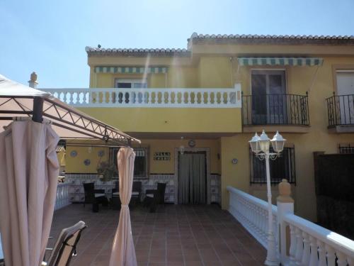 Holiday Home in El Puntal with Swimming Pool (Spanje Padul ...