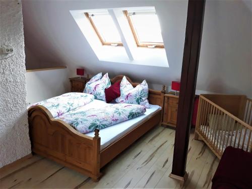 Postel nebo postele na pokoji v ubytování Ferienwohnung Dürnberger