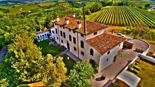 Imagen de la galería de Agriturismo Casa delle Rose Winery, en Ruttàrs