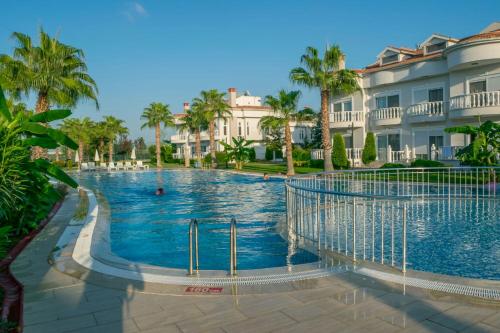 Bazén v ubytování Belek Golf Village Apartments nebo v jeho okolí