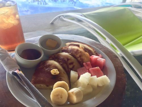 Jídlo v hostelu nebo okolí