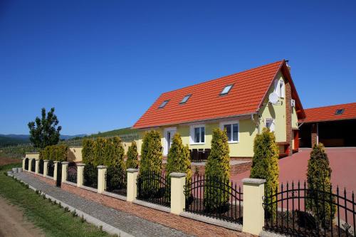 Fotografia z galérie ubytovania Hillside House Eger v destinácii Eger