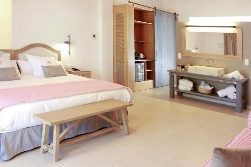 Cama o camas de una habitación en Hotel Rural Binigaus Vell