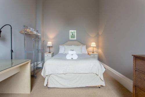JOIVY Spacious Apt in New Town Prime Location photo 25
