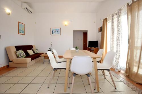 Χώρος καθιστικού στο Apartments Ines