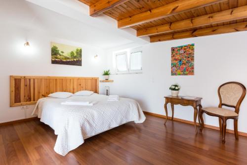 Carol's Beco Apartments