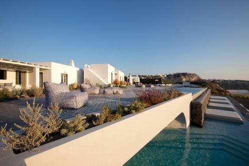 Gallery image of Erosantorini Estate in Fira