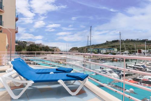 Marina Water View - 6 people, bars & restaurants