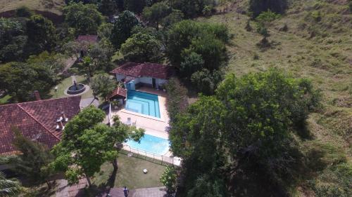 Kolam renang di atau dekat dengan Pousada Quinta dos Doges