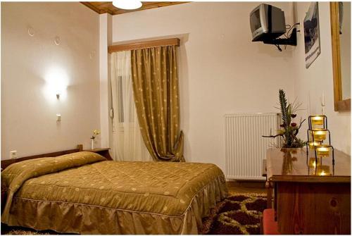 Áyios Nikólaos的住宿－斯皮蒂迪斯帕瑞斯公寓，相簿中的一張相片
