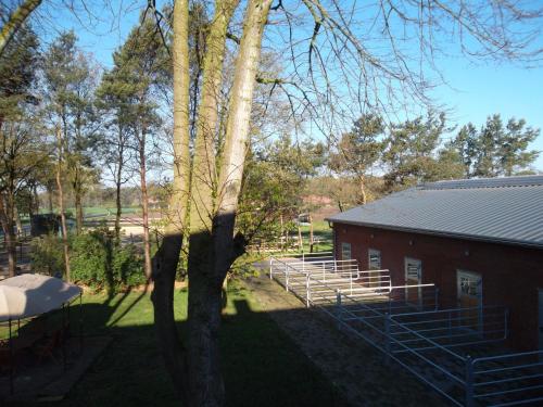 Galeriebild der Unterkunft Ferienwohnung Friesenstall in Heede