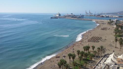 Exclusive Malaga Skyline photo 53