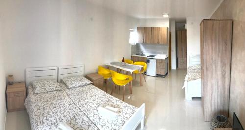 Gallery image of Apartments AS in Budva