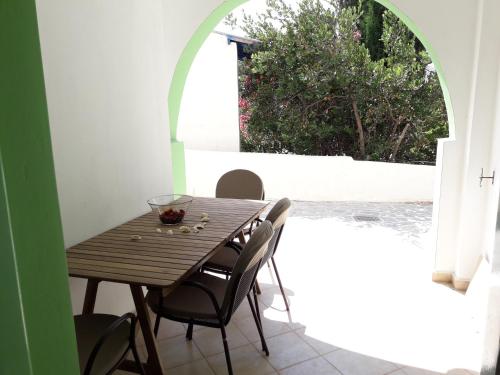 Φωτογραφία από το άλμπουμ του Naxos olive & home στις Εγκαρές