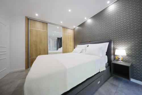 Harbour Apartment sea view