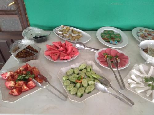 Mad på lejlighedshotellet eller i nærheden