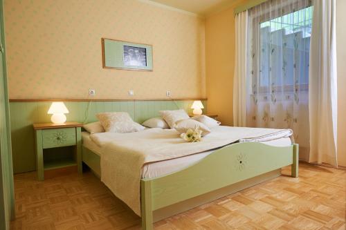 Posteľ alebo postele v izbe v ubytovaní Eco Terme Snovik