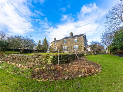 Queen Ann's Close – Photos 2