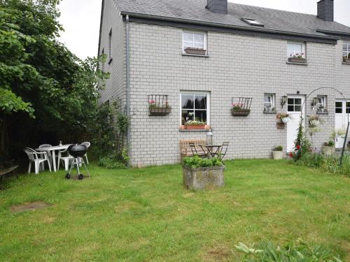 Gallery image of Cozy Apartment in Paliseul with Garden in Carlsbourg