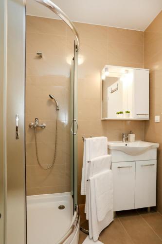 MARTON & MARTINIS SUPERIOR APARTMENTS - spacious one-room apartments - excellent location within walking distance of Diocletian's Palace and Bacvice Beach - the best restaurants within walking distance