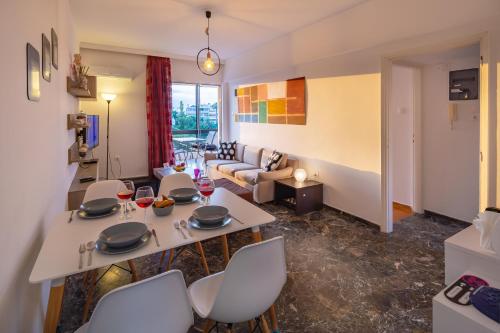 Posedenie v ubytovaní Archer - Sea view apartment