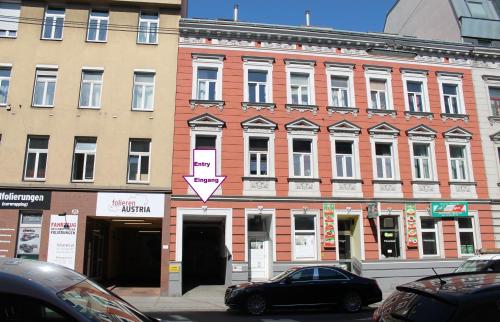 Urban-Style Apartment Schönbrunn