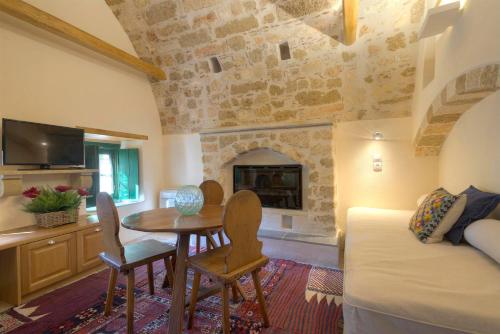 Gallery image of Ritsos Guesthouse in Monemvasia