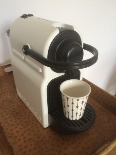 Kemudahan buat kopi dan teh di L'esprit du 8