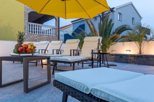 Privilege Pool Apartments