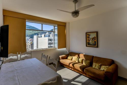 Gallery image of Apartamento Ipanema Posto 9 com suite 2 quadras da praia in Rio de Janeiro