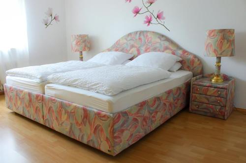 Postel nebo postele na pokoji v ubytování Ferienwohnung Antes