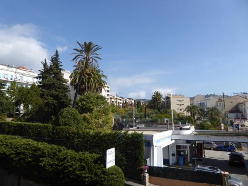 Photo de la galerie de l'établissement Appartement Villa Gustave, à Cannes