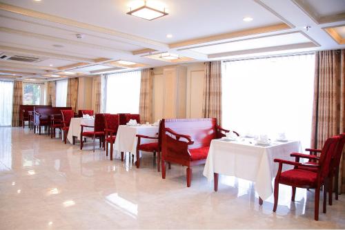 Posezení v ubytování Minh Tam Phu Nhuan Hotel & Spa