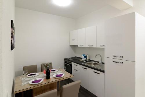 Apartmens Leona