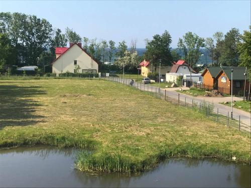 Zdjęcie z galerii obiektu Pensjonat nad Stawem w Sarbinowie