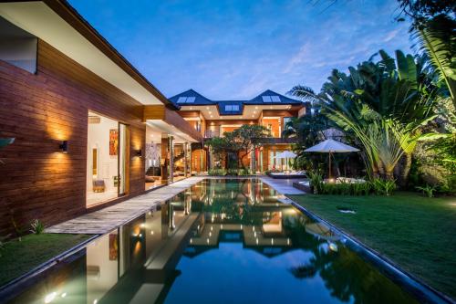 Πισίνα στο ή κοντά στο Eko Villa Seminyak - Tropical Villa, Walk to Beach